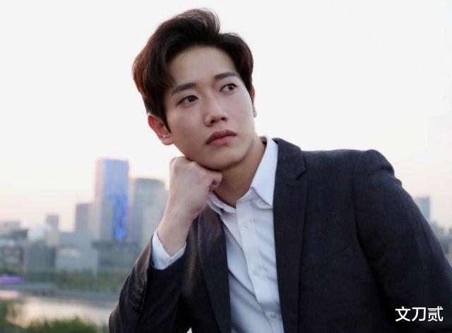 张晨光|晚节和脸都不要？张晨光流泪背后，撕下了畸形娱乐圈的遮羞布