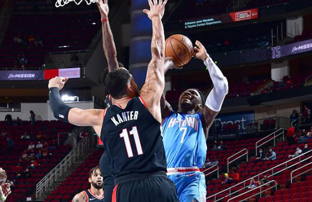 火箭队|20分疯狂逆转！火箭3人20+豪取4连胜，利拉德空砍30分