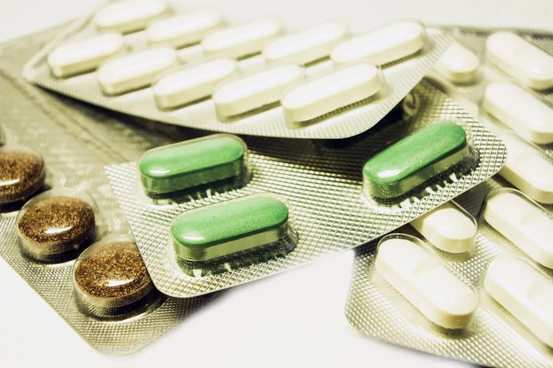 戒烟|用药期间，不仅要戒酒也要戒烟！否则这些药物疗效会降低