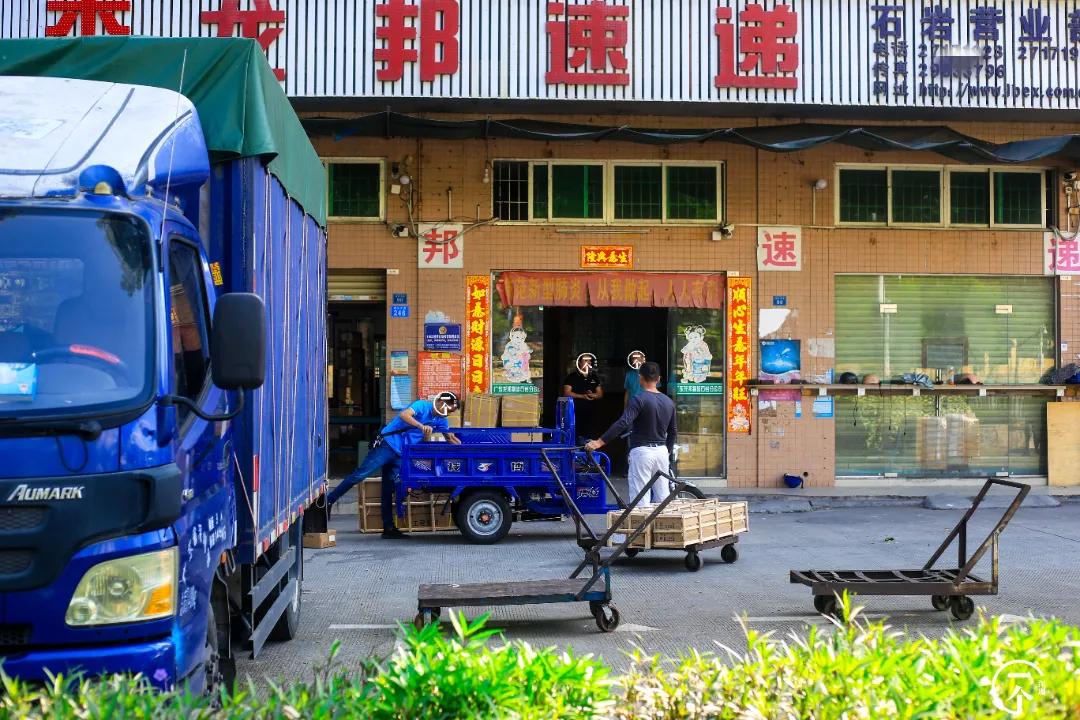 房贷|深圳“厂哥村”，女生可以百里挑一？