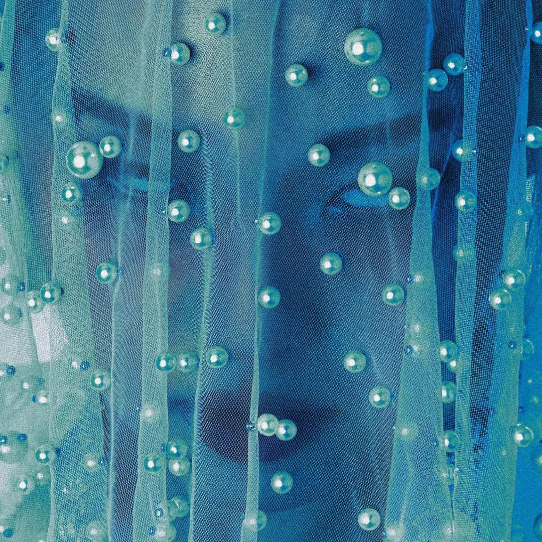 InsDaily|翻版Jennie？这个美女DJ凭“杰尼龟脸”出圈，肉肉身材甜中带辣…