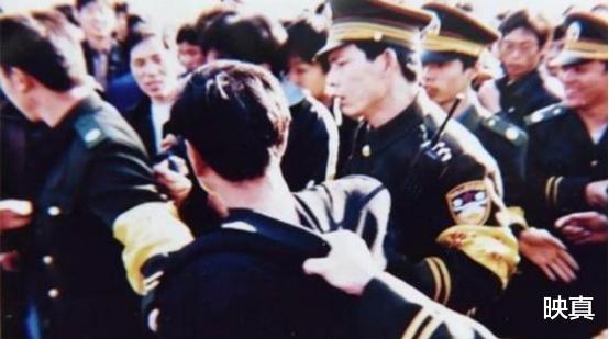 悍匪张明高:8年猖狂枪杀21人,因房东举报终落网,杀人原因可笑