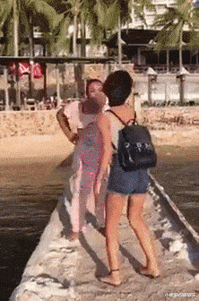 |“华为1996年的招聘广告，大家自己感受一下！”哈哈哈哈哈！