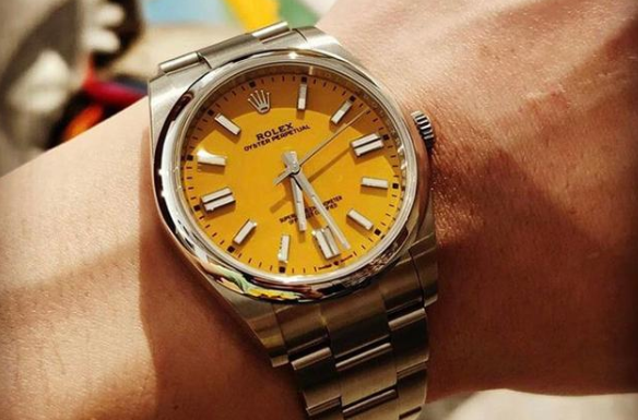 劳力士|月薪一万职场男士戴哪款劳力士比较合适？蚝式恒动怎么样