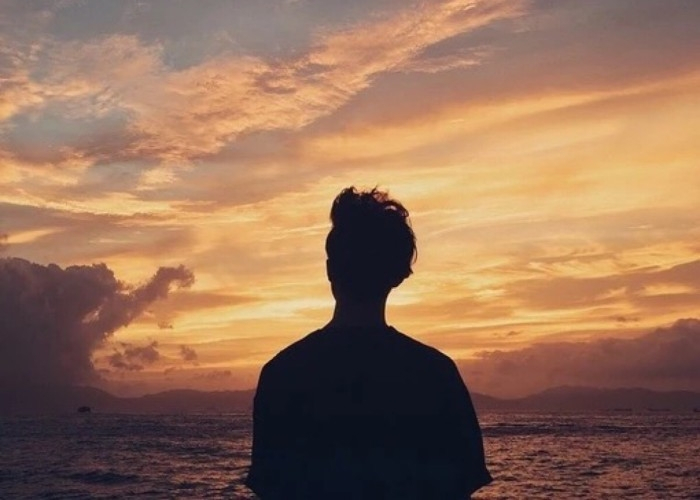 初柒那天|儿子被同学掀裙子，这正常吗？