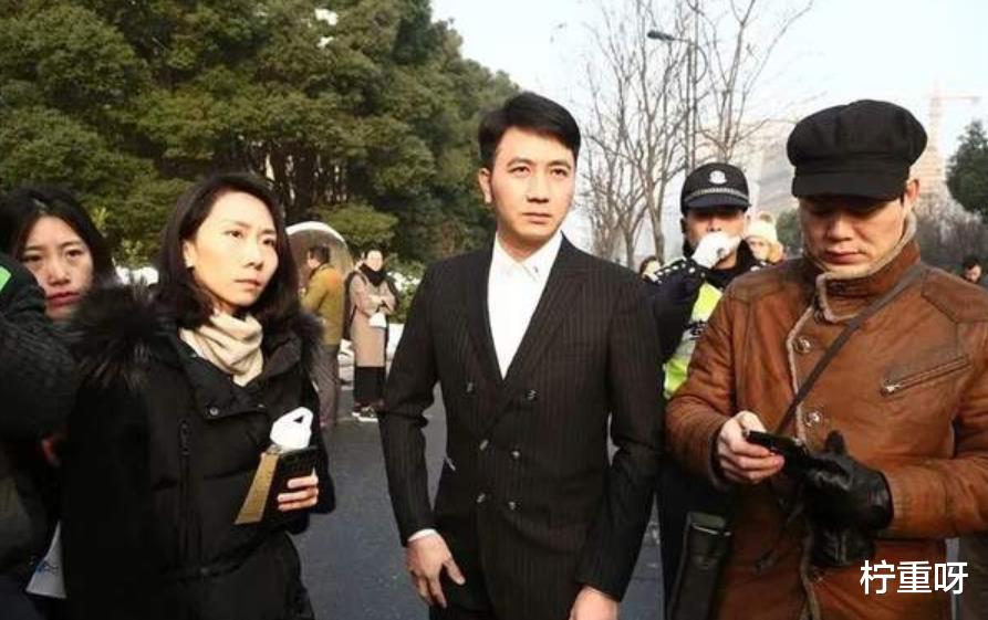 柠重呀|疑点重重?曝保姆纵火案火警铃线路被改动,保姆律师党琳山表态度