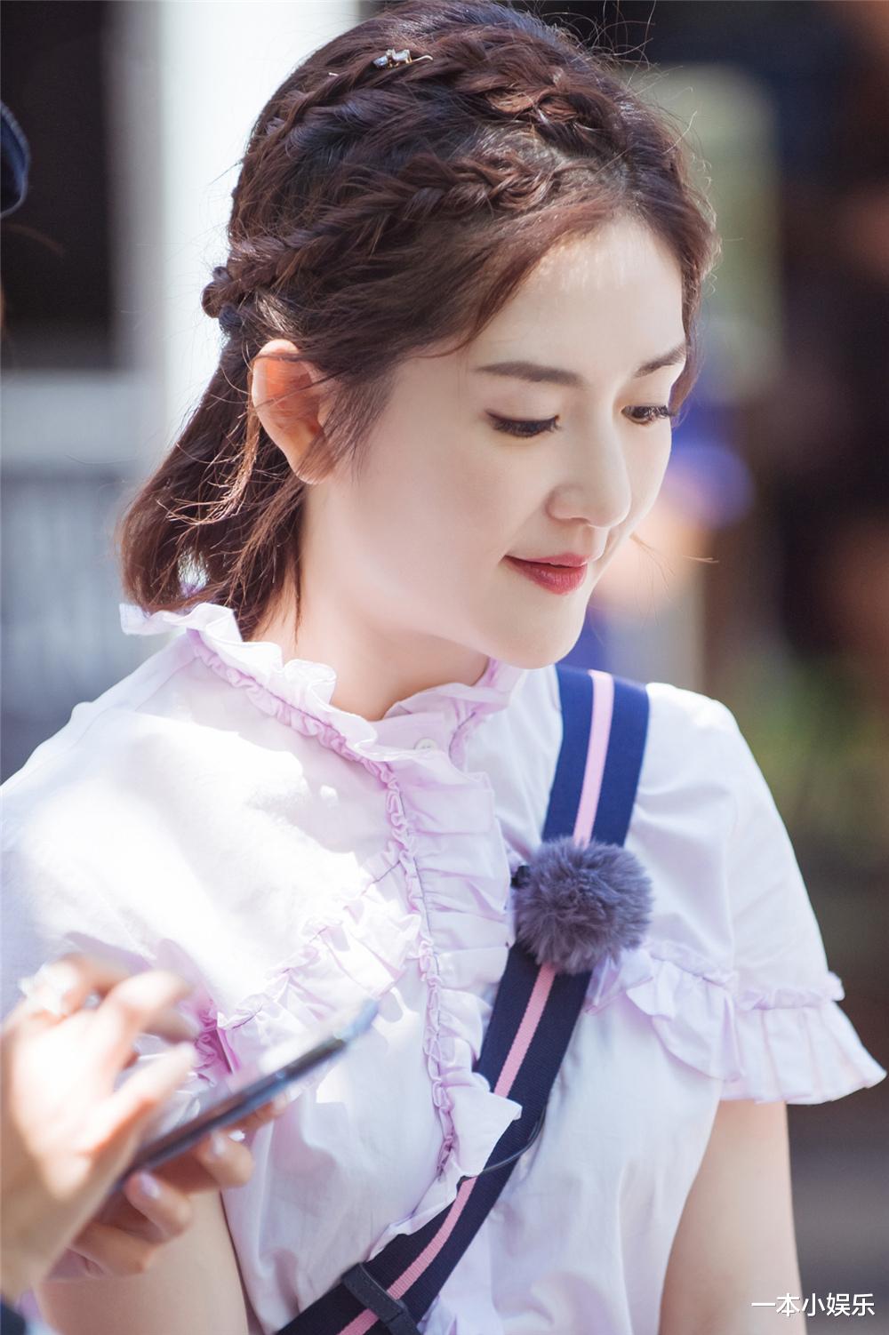 谢娜|谢娜主持央视综艺一期就被换掉,央视官媒给出12字评价,太真实!