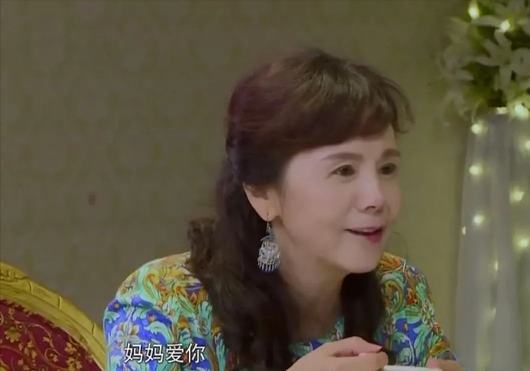 李云迪|“钢琴王子”李云迪的“混乱”情史：追汤唯、与才女田霏相恋5年，绯闻女友一箩筐