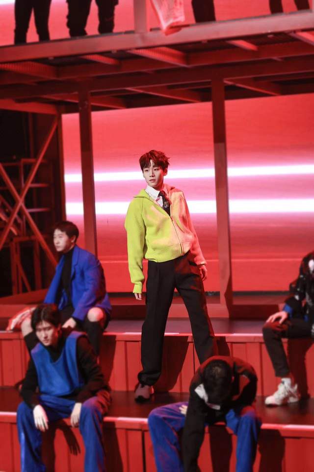 谢兴阳|谢兴阳《天天向上》首秀 青春唱响2022彰显少年活力