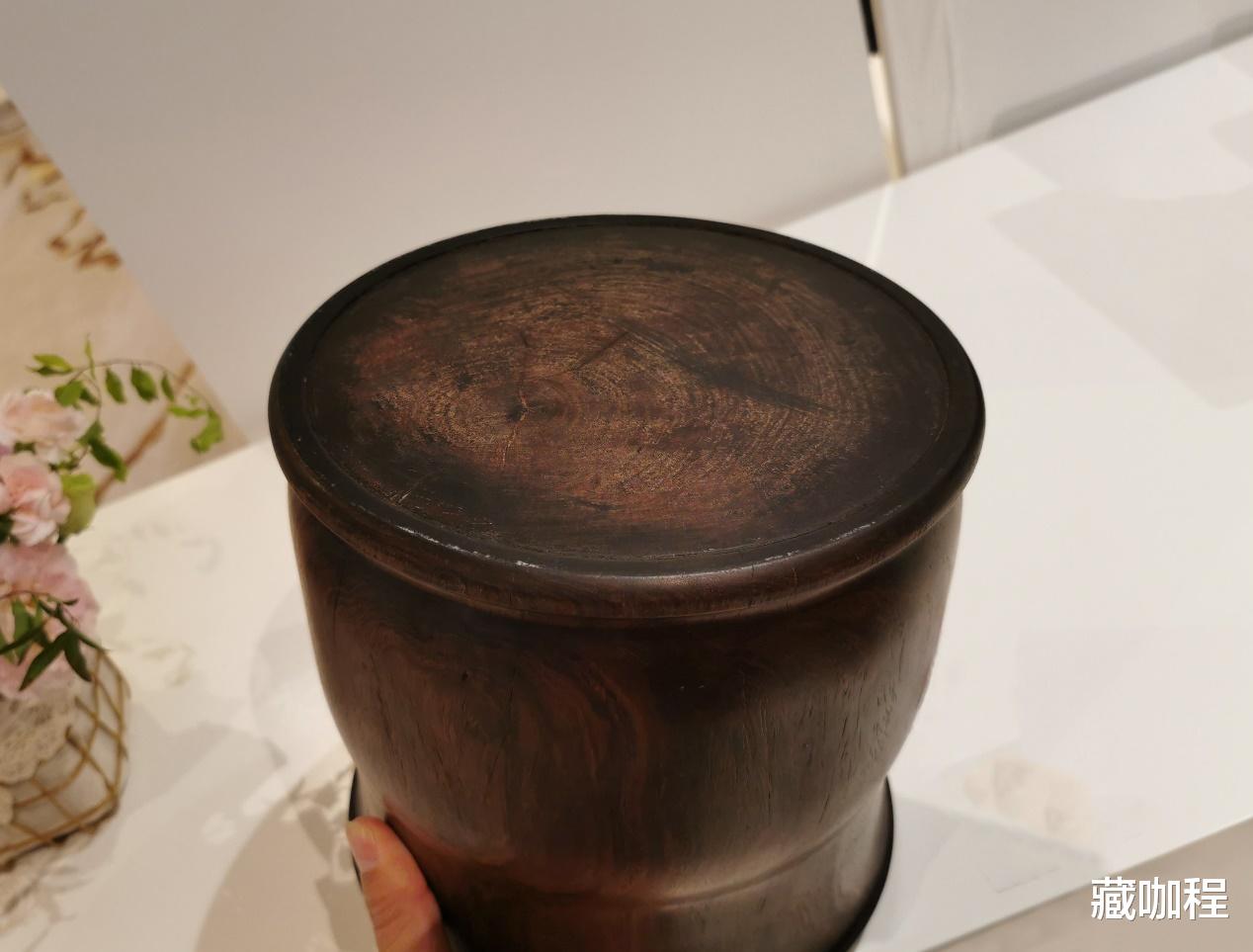 |黄花梨特征不少，尊式笔海27.6万元成交