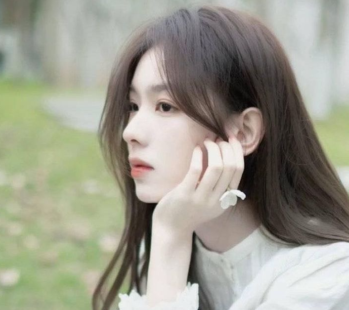 孙一宁|孙一宁生图曝光颜值翻车，古装被指老气像丫鬟，与精修照判若两人