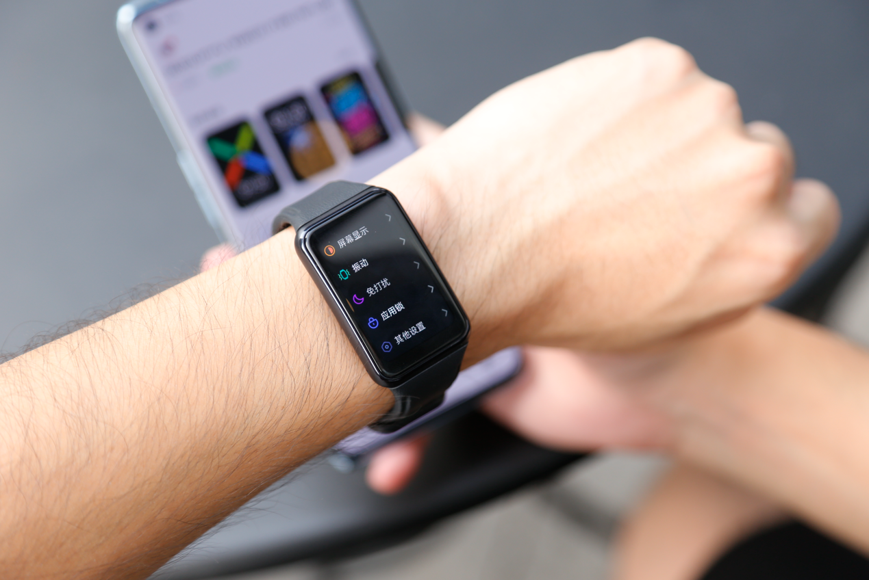 Apple Watch|OPPO Watch Free体验：时尚、简单、好上手，堪称穿戴领域优等生