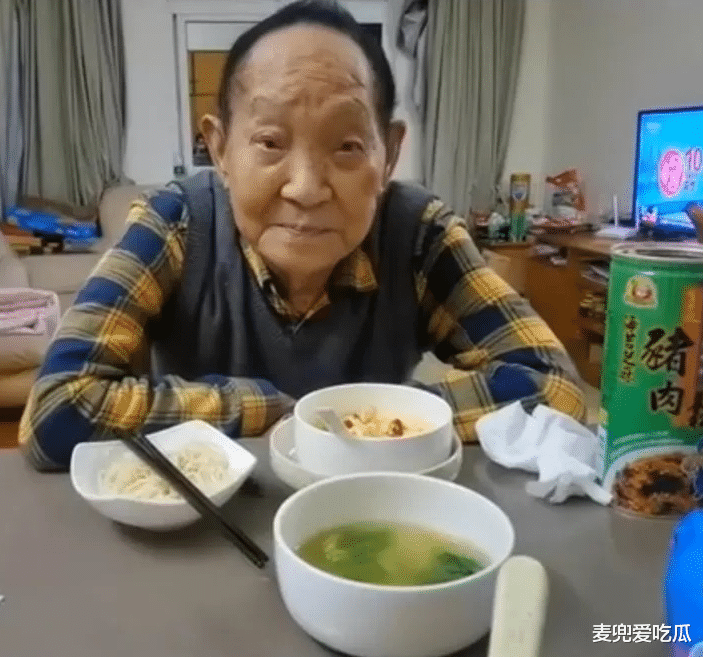 吉克隽逸|袁隆平家朴实简洁！吉克隽逸晒豪宅遭痛批，还曾多次说做艺人太难？