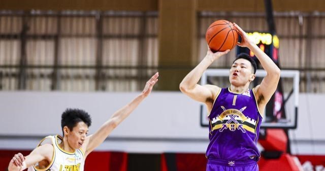 清浅微笑的我|正式离队！曝北控锋线大将重返江苏男篮，携手李楠冲击季后赛