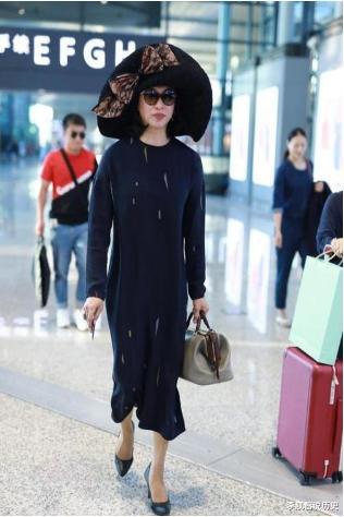 金星|51岁金星拒绝服用雌性激素,女性特质消退,此生还有一个遗憾