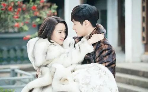 袁冰妍|她被称为“校花女神”，曾被曝哭戏全靠“眼药水”，明年或将霸屏