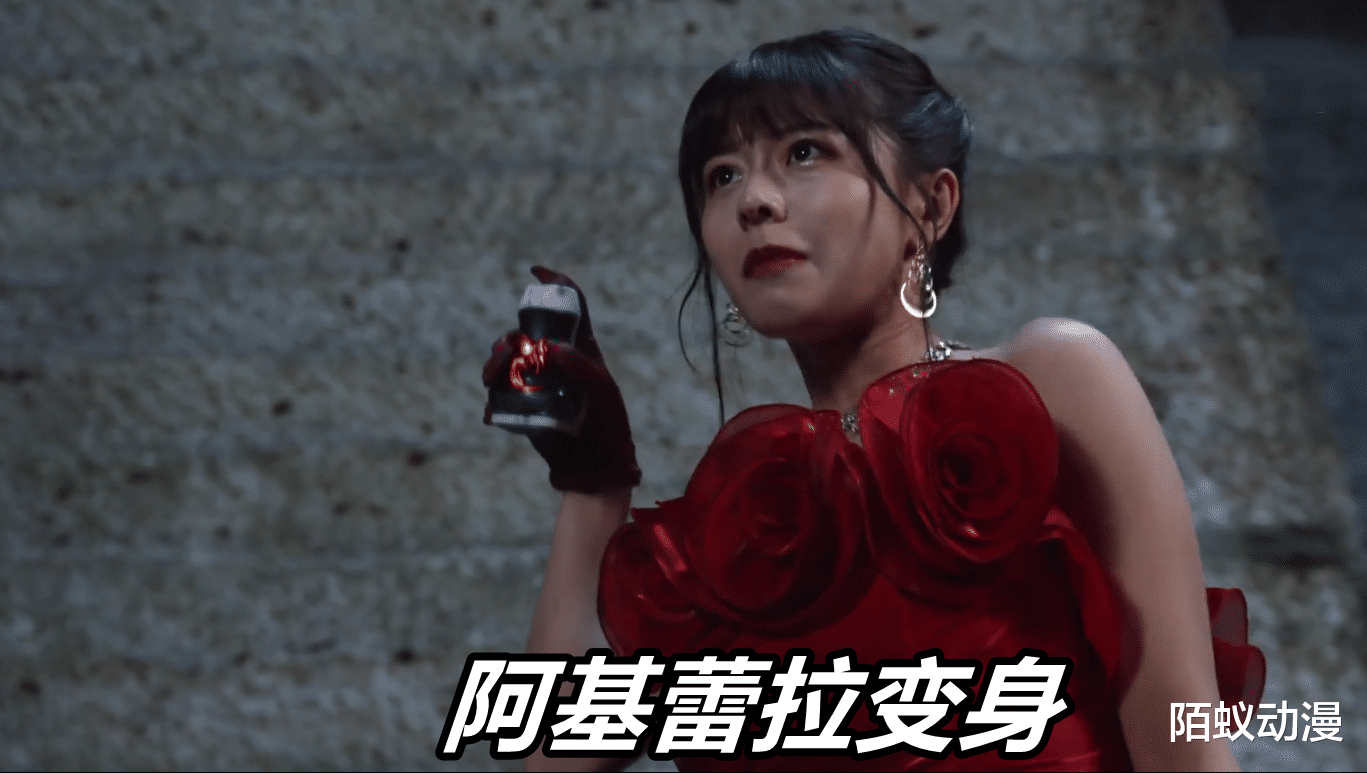 蜂蜜|假面骑士Revice:女王蜂变身赏析!黄金蜂巢+黄金蜜蜂,女王登场