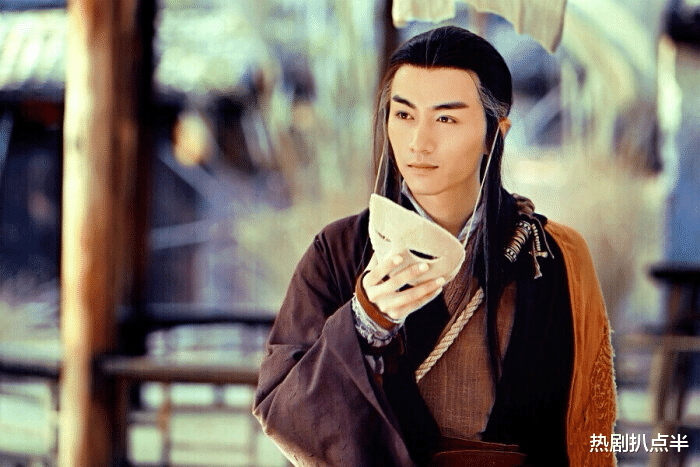 迪丽热巴|影视剧面具有多丑：热巴秒变雷震子，杨洋像奥特曼，他靠颜值撑住