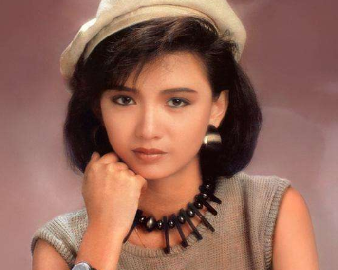 张雨绮|与梁朝伟相恋6年分手，独自将儿子拉扯养长大，今儿子成她的骄傲