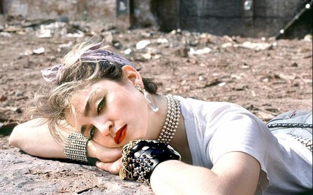 麦当娜|“性解放运动”：麦当娜61岁爱上28岁男模，直言自己就喜欢小男人