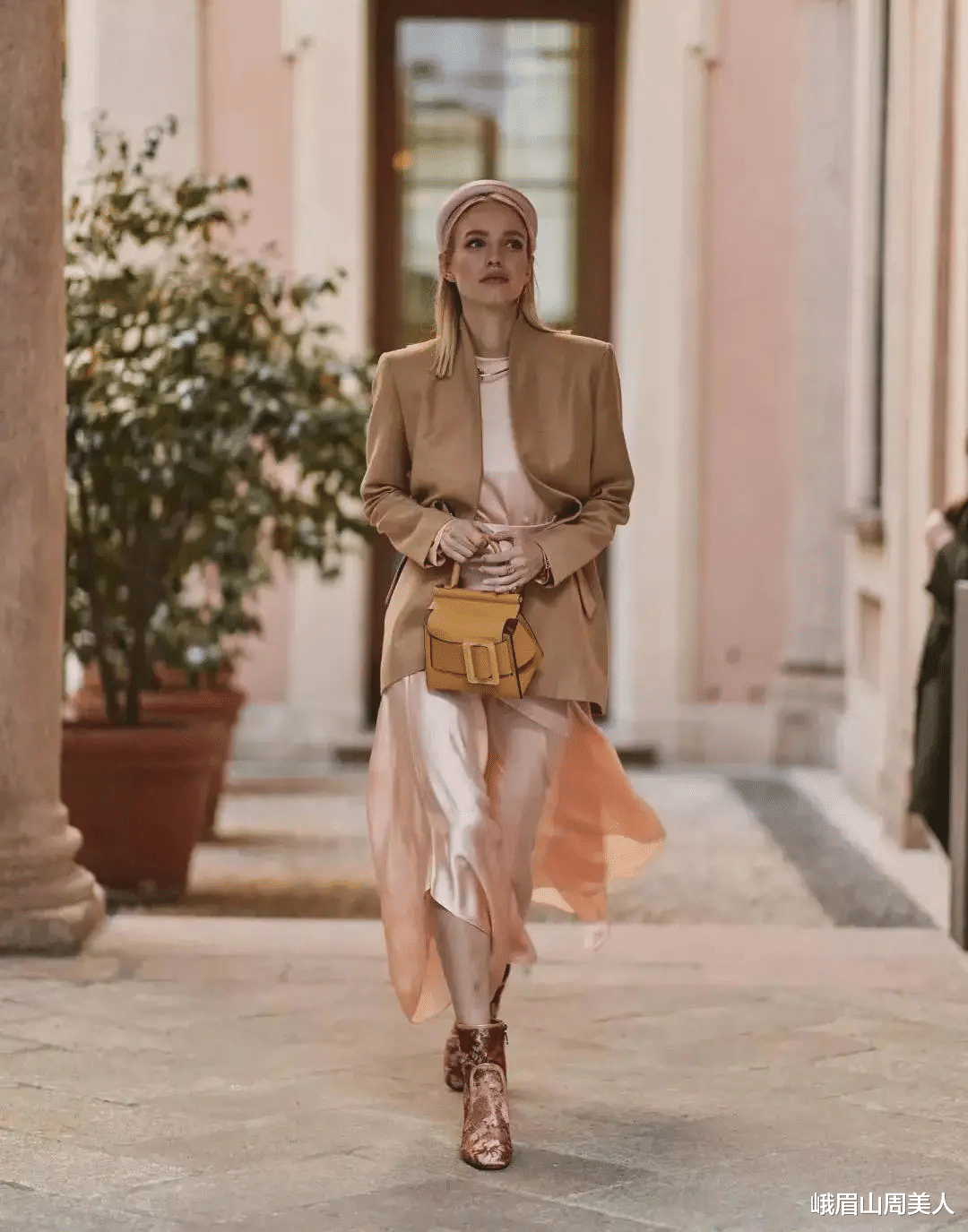 峨眉山周美人|西装+裙子=早秋最时髦穿搭！牢记这3个“要素”，怎么穿都美