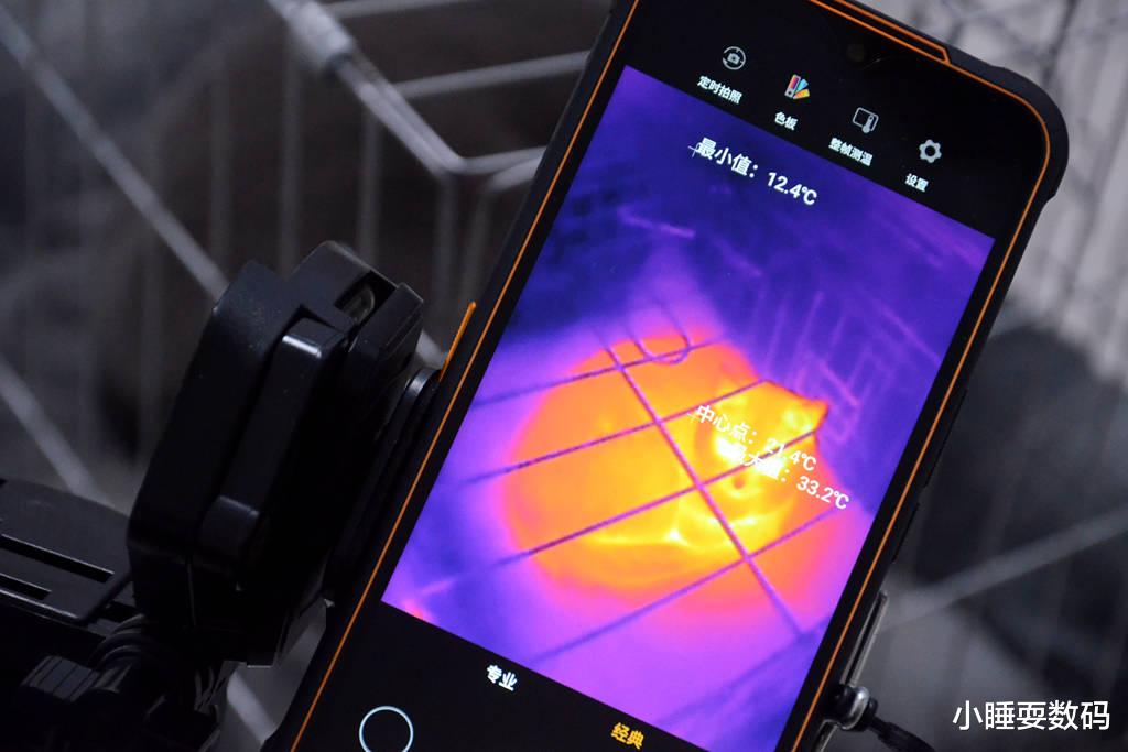 电池|小伙花5000块买了个“手电筒”？AGM G1 Pro大灯版，120流明亮度