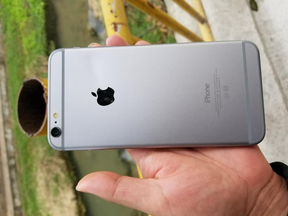 iphone6|?  曾卖出2亿台，如今被列入“过时”名单，经典iPhone跌落