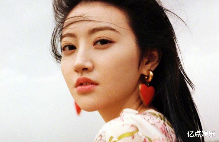 景甜|景甜的翻红告诉我们，只要有好作品，没人在乎你是不是资源咖