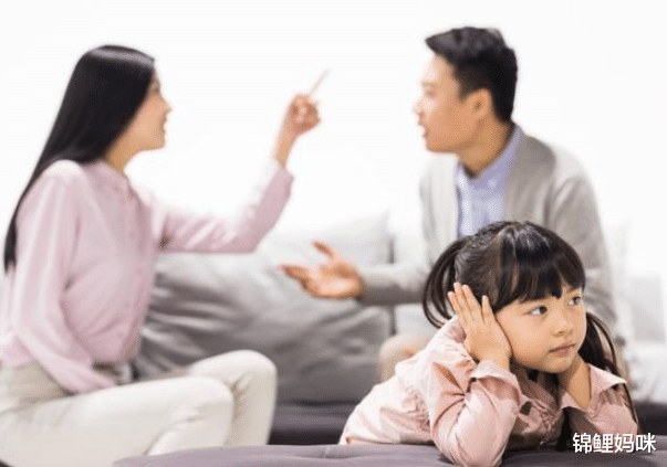 锦鲤妈咪|丈夫责怪妻子智商影响四代人,打骂不断,究竟是谁让孩子学习变差