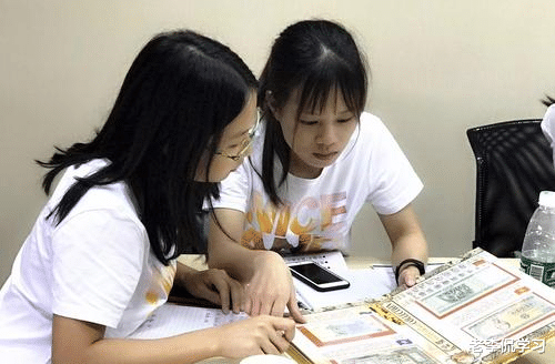 老李侃学习|2万的民办本科和5000的专科,二者孰轻孰重,聪明人这样选择