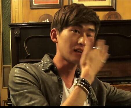 张翰|张翰再度落泪绝非郑爽而是娜扎，早前他就有暗示