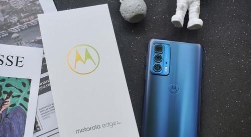 摩托罗拉|摩托罗拉千元5G新品驾到,有颜有内在,120Hz高刷+5000万像素主摄