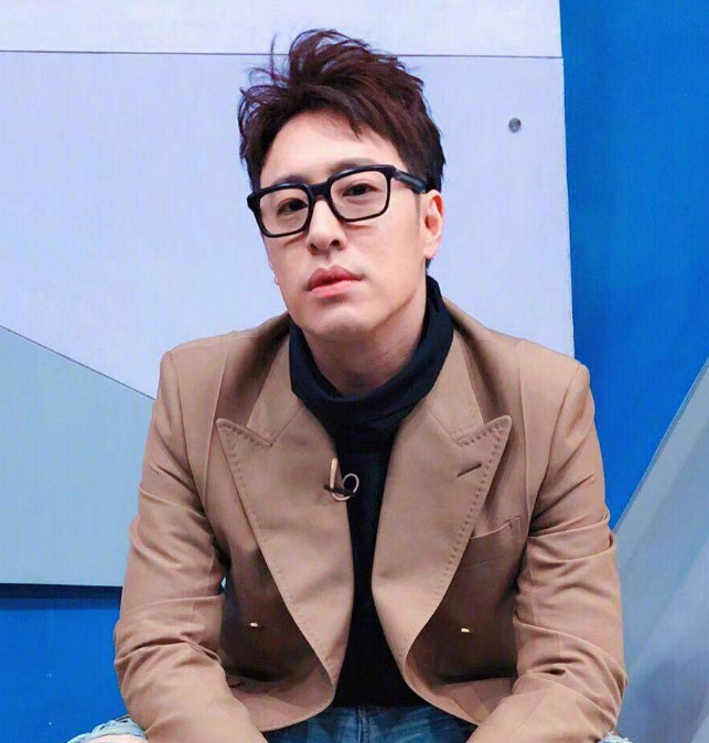 吴亦凡|曝吴亦凡供出一男星，对方广告换人重拍，替代者是我们都熟悉的他