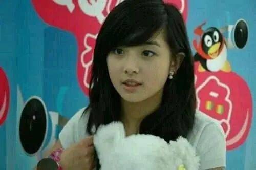 张含韵|32岁不老女孩张含韵成名史，一切都源于那场豪赌