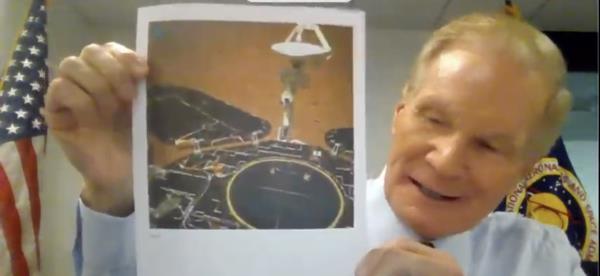 NASA|中国火星车传回照片，NASA局长眼睛寒光一凛，在听证会痛陈危害