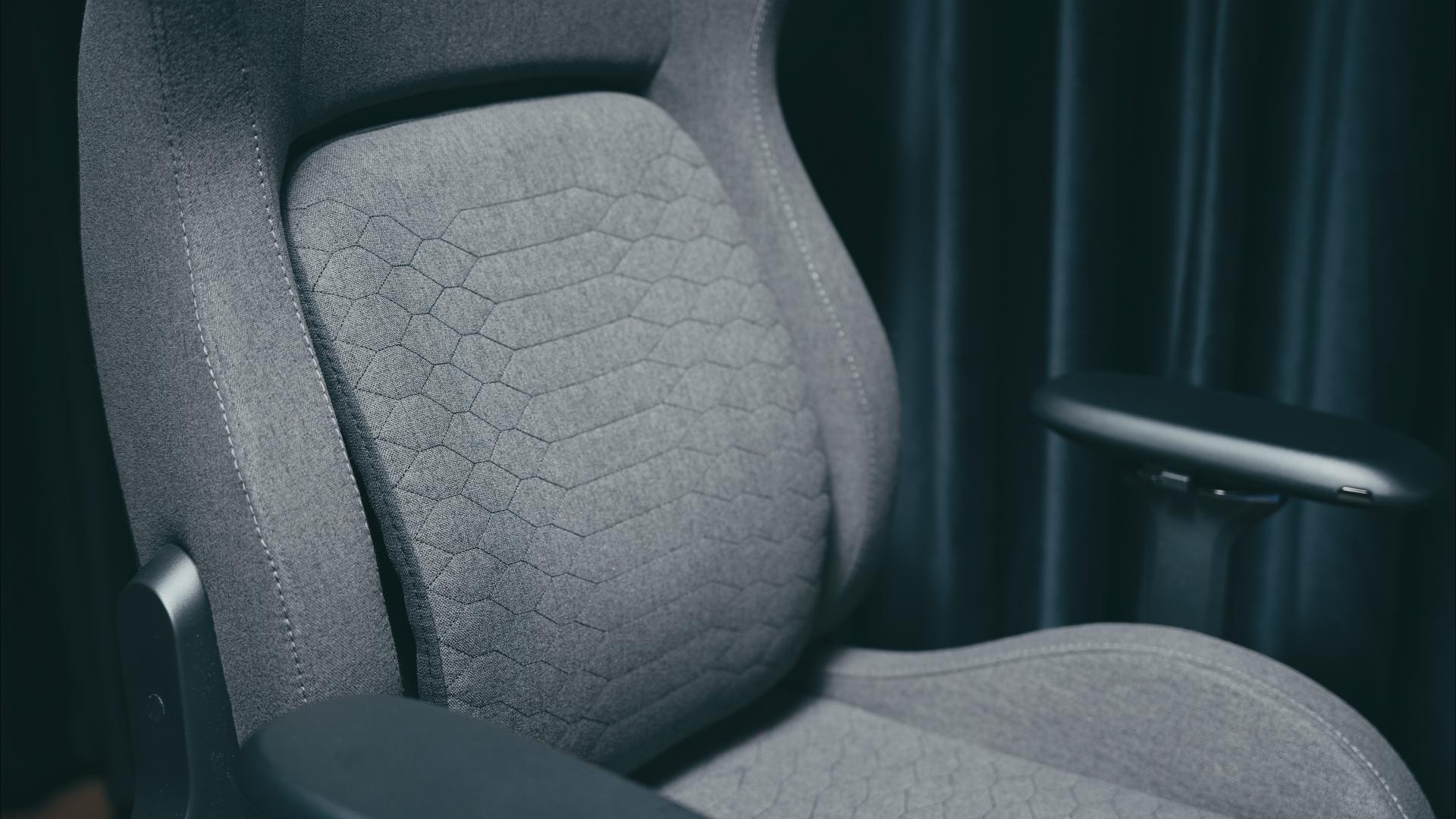 顯示器|肥宅電競快樂桌，我為桌面添置了哪些數碼好物？