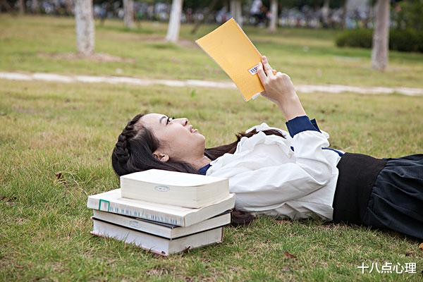 十八点心理|唉声叹气会让自己走霉运的，难道你想拥有吗？我一点都不想