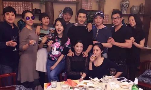 邱淑贞|曾是车间工人，一夜成名后娶“谋女郎”，47岁的他这样逆袭成影帝