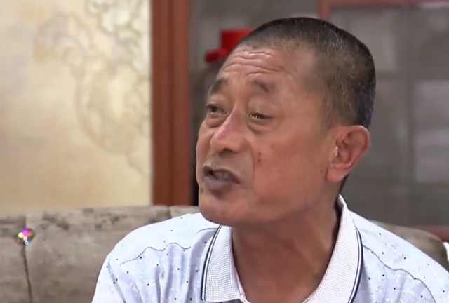 蓦然一牟 生病时儿子拒绝赡养，父亲得到百万拆迁款后，一口气全给了女儿？