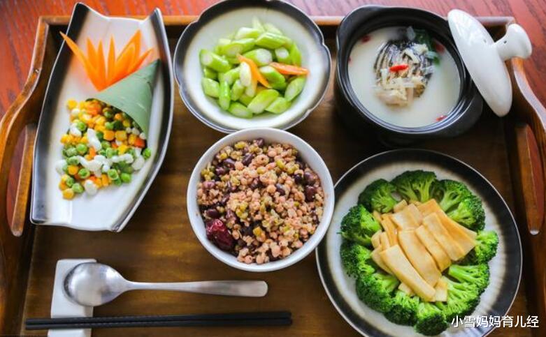 小雪妈妈育儿经|“不听老人言，吃亏在眼前”，4件事上别听老人言，避免孩子受罪