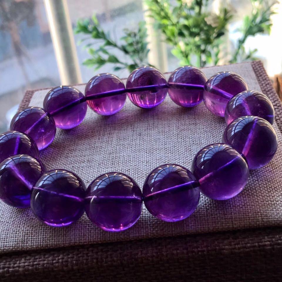 副业小灵通 20岁的小女生,业余时间玩纸牌,竟然做成月入过万的副业!