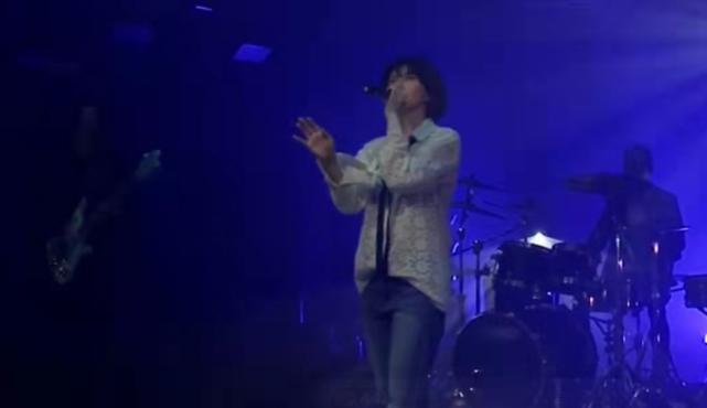 孙燕姿|燕姿笑了！网友哭了：免费开唱还关闭礼物，我能给的只有赞！