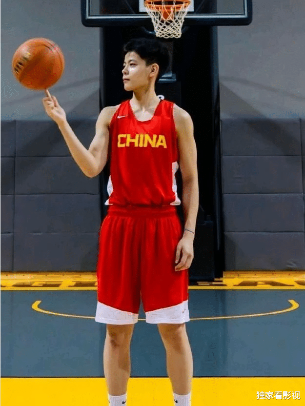 孙一文|中国奥运选手的颜值有多高？美妆博主、混血帅哥还有一位神似邓伦