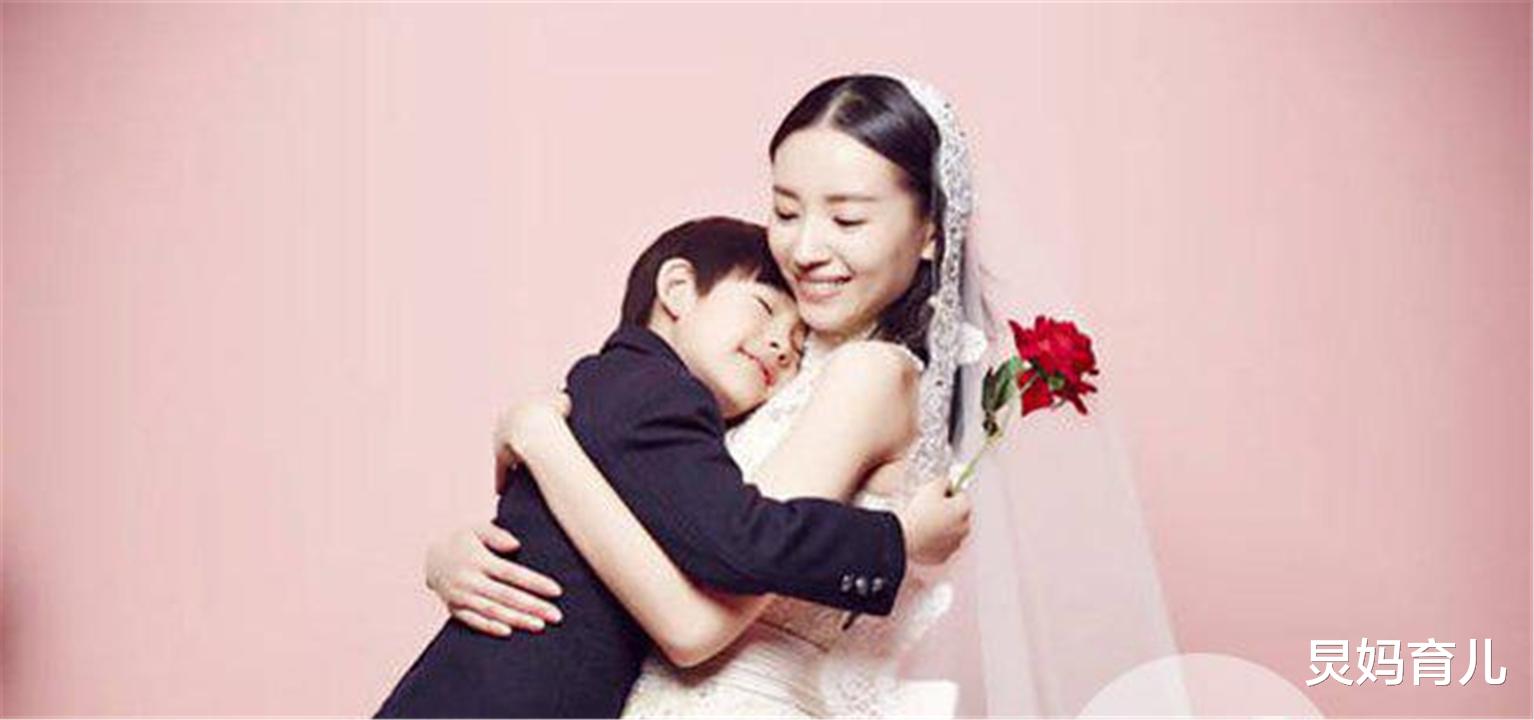 董洁|有种“尴尬”是董洁和儿子晒照，亲子照拍成结婚照，网友：羞