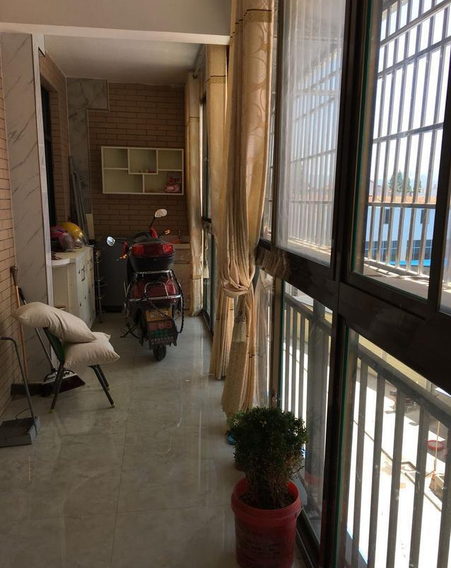 简易设计|我家140㎡新房装修，客厅简装也很美，主卧装修你肯定没见过