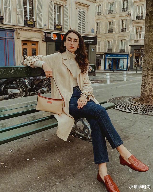 小喵聊时尚 收起你的阔腿裤吧!今冬“回头率最高”的4种裤,时髦保暖又百搭