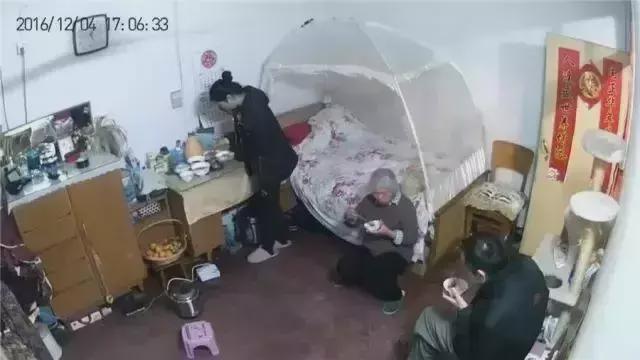 设计师|大龄剩女与父母挤28㎡房里却嫁不出去,设计师爆改后,爸妈激动了