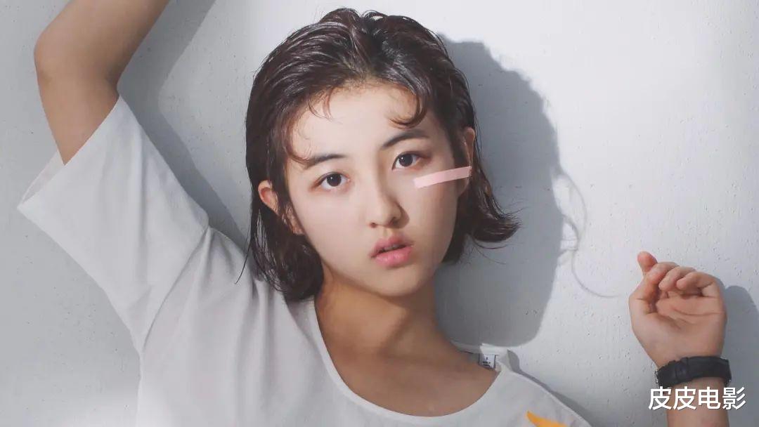 张子枫|张子枫的“觉悟”，能让多少女明星“脸红”？