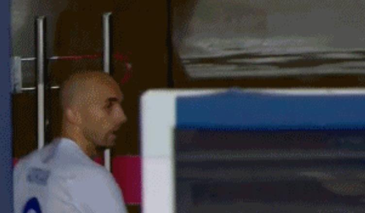 行星秘闻|34岁申花外援今晚早早被主教练换下：直接离开球场实属罕见！