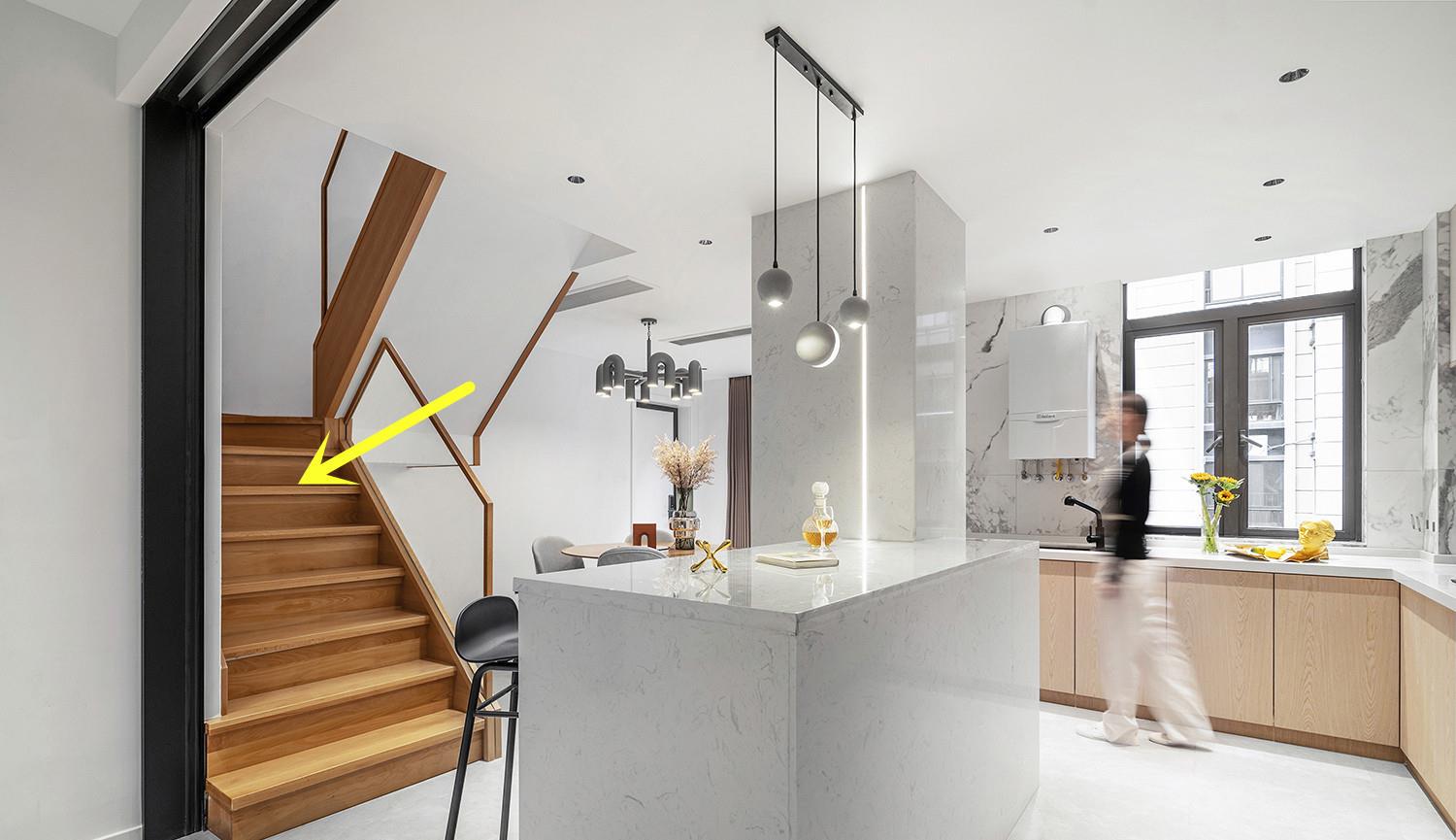 设计师|水泥楼梯嫌土也不要敲,不吝啬给出4套装修方案,有品位有颜值